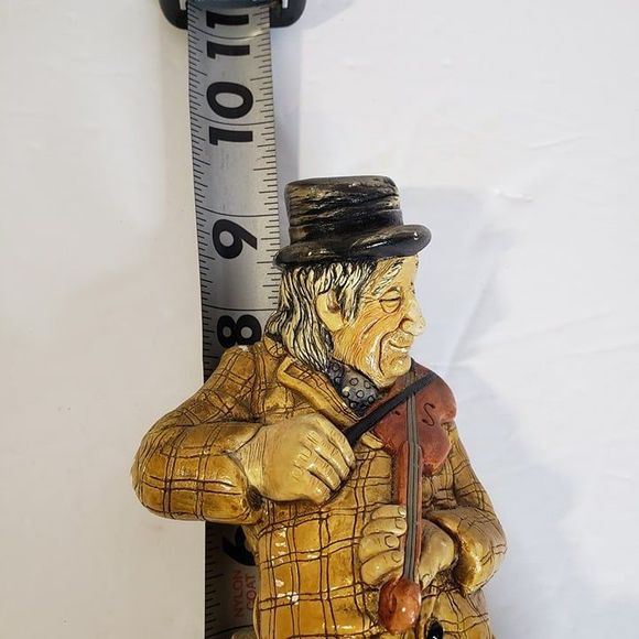 Vintage Made in Congleton England Chalkware Tramp with Dogs Wall Hanging Decor - Picture 7 of 12